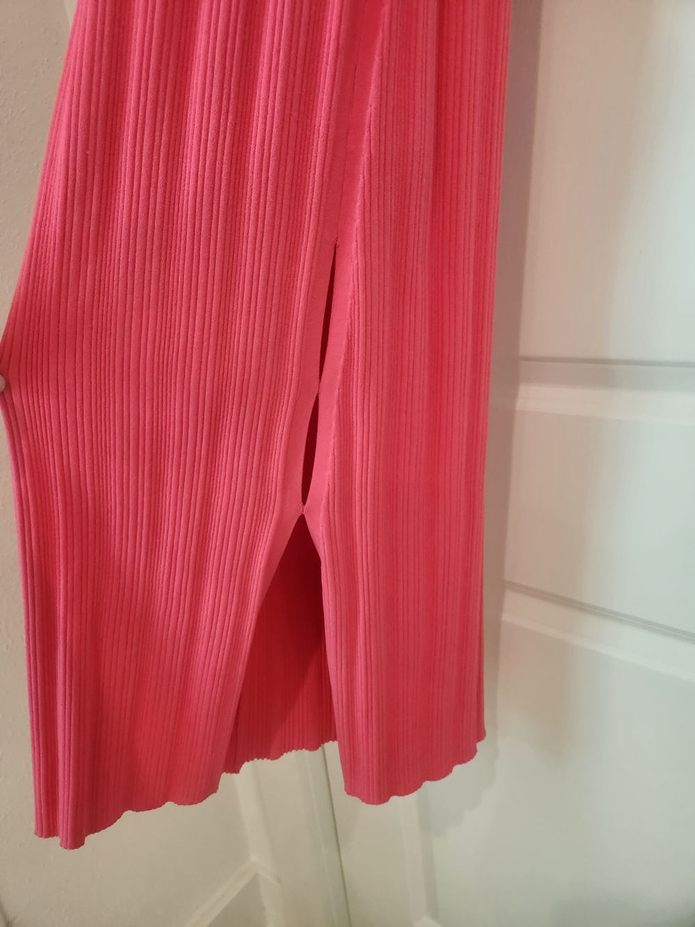 FRAME Pink Ribbed Sleeveless Maxi Dress With Side Slit - Picture 5 of 11